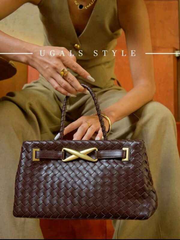luxury woven handbag ()